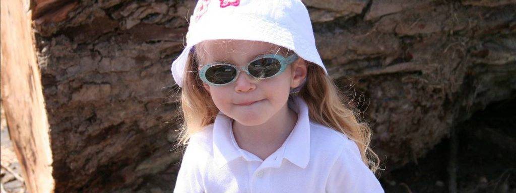 Young-Child-White-Hat-Sunglasses-1280x480-1024x384-1